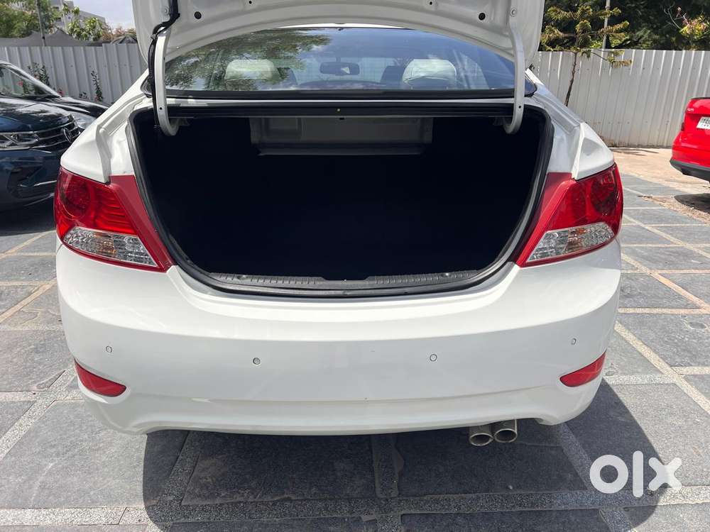 Hyundai Verna 1.6 Vtvt Sx, 2014, Petrol