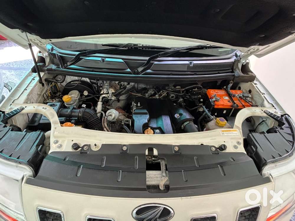 Mahindra Tuv 300 2018