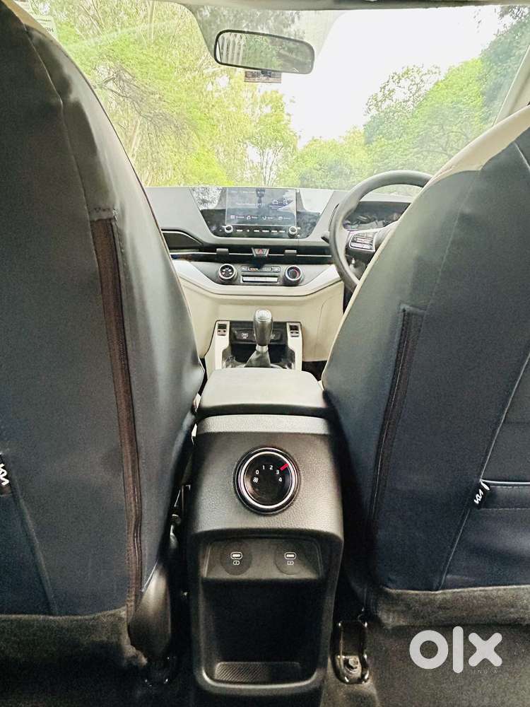 Kia Carens 1.5 Prestige 7 Str, 2023, Petrol