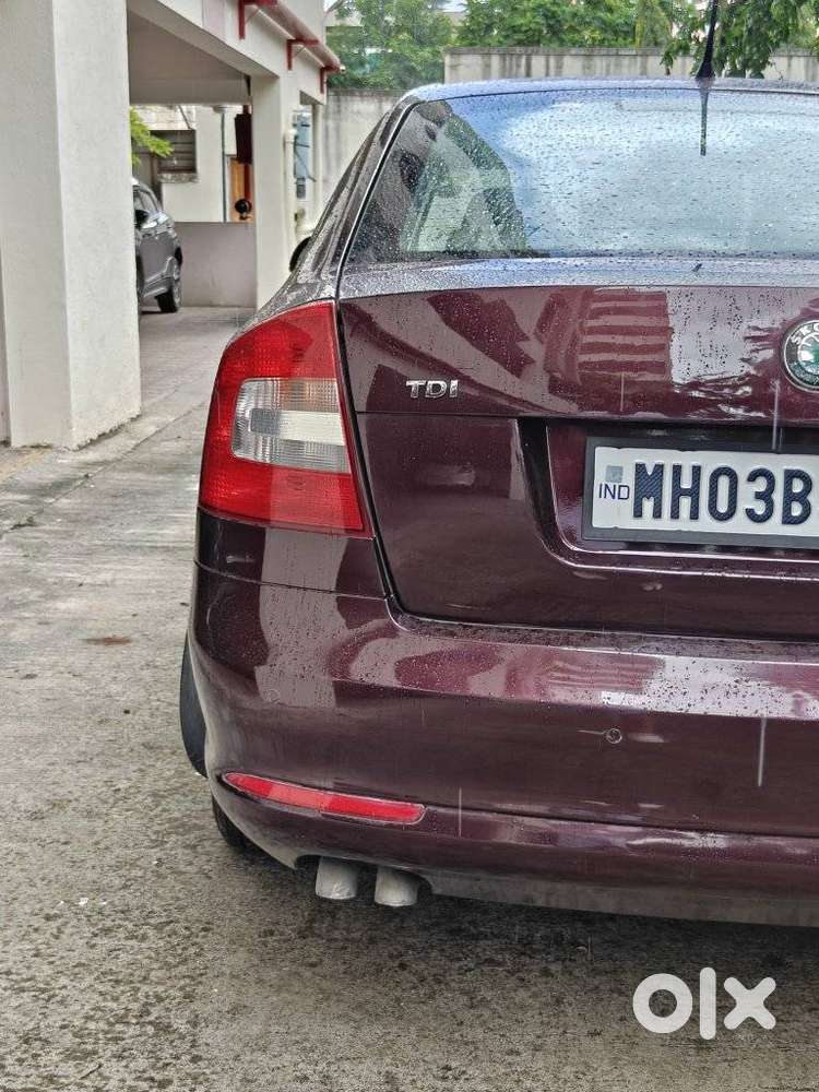 Skoda Laura Ambiente 2.0 Tdi Cr Manual, 2013, Diesel