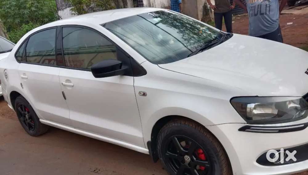 Volkswagen Vento 1.6 Highline 2013
