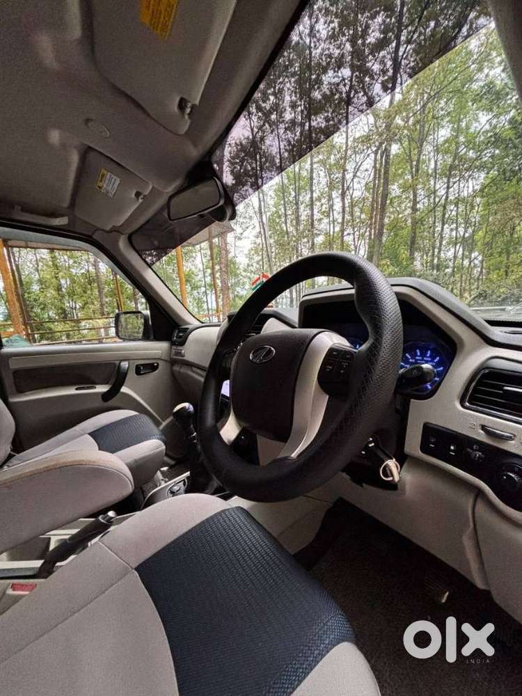 Mahindra Scorpio S10, 2016, Diesel