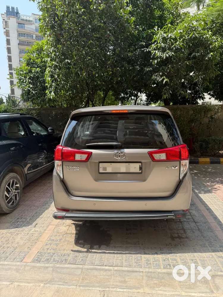 Toyota Innova Crysta 2017