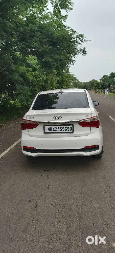 Hyundai Xcent 2018 Variant