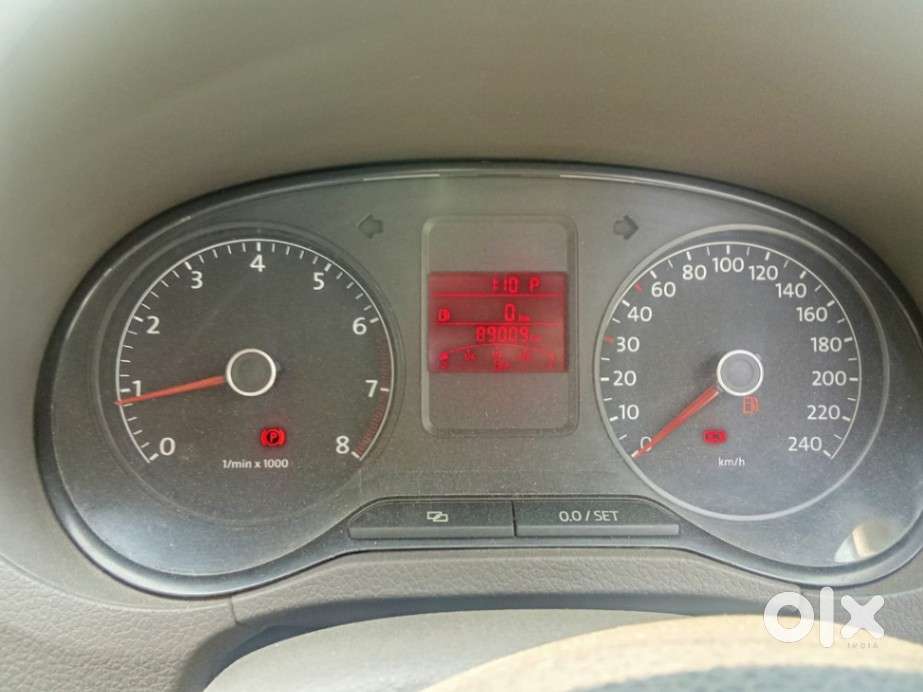 Volkswagen Vento 2010-2013 Petrol Highline, 2013, Petrol