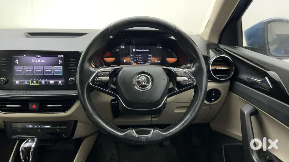 Skoda Slavia Style 1.0l Tsi At, 2022, Petrol