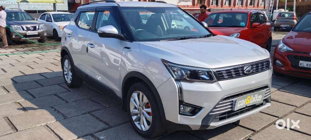 Mahindra Xuv300 Turbosport W8, 2020, Petrol