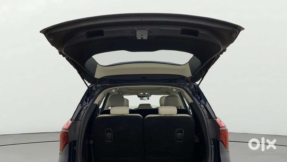 Mahindra Xuv700 2.2 Ax 7 Diesel At Luxury Pack Str, 2022, Diesel