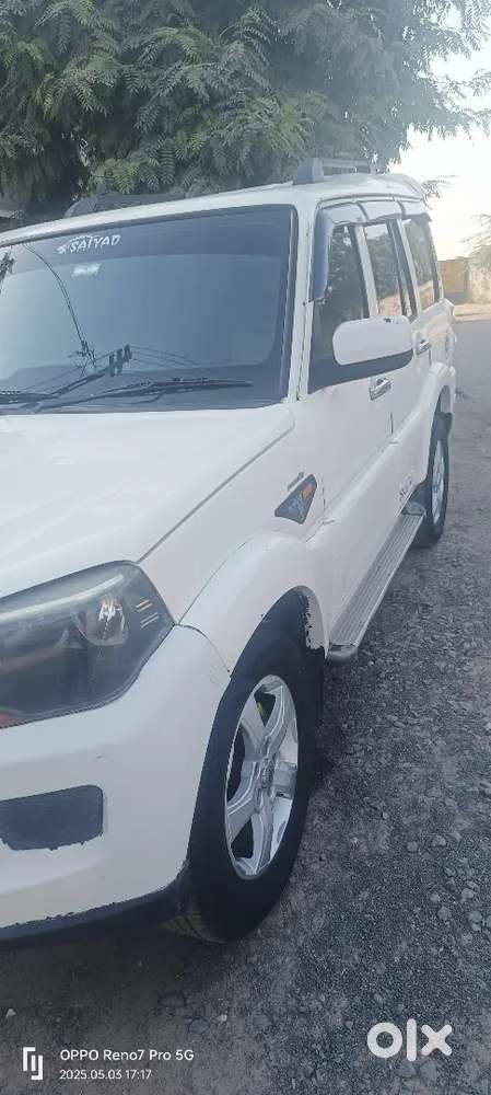 Neet And Clean Car With Alloy And Music System