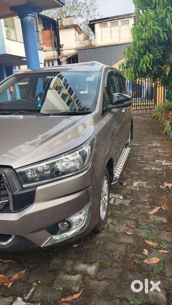 Toyota Innova Crysta 2.7 Gx At 8s, 2017, Diesel