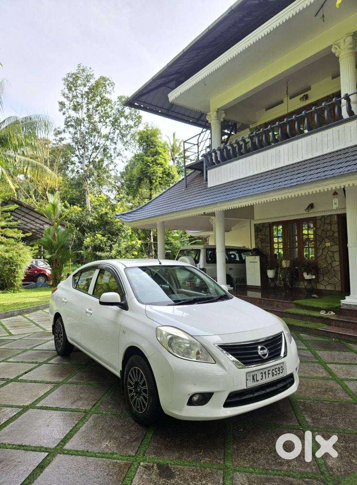 Nissan Sunny Xv, 2013, Petrol
