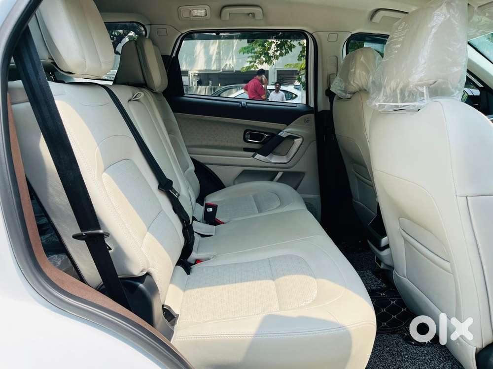 Tata Safari Accomplished Dual Tone At, 2024, Diesel