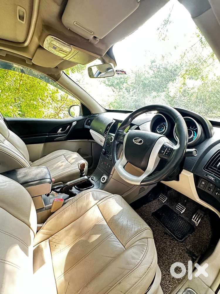 Mahindra Xuv 500 W10 2017