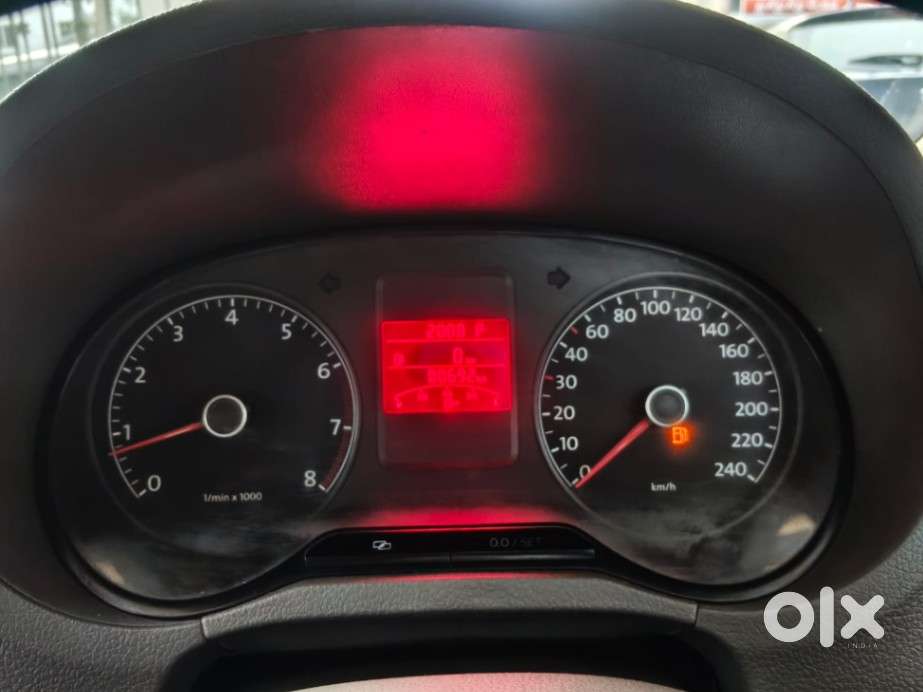 Volkswagen Vento 1.2 Tsi Highline At, 2011, Petrol