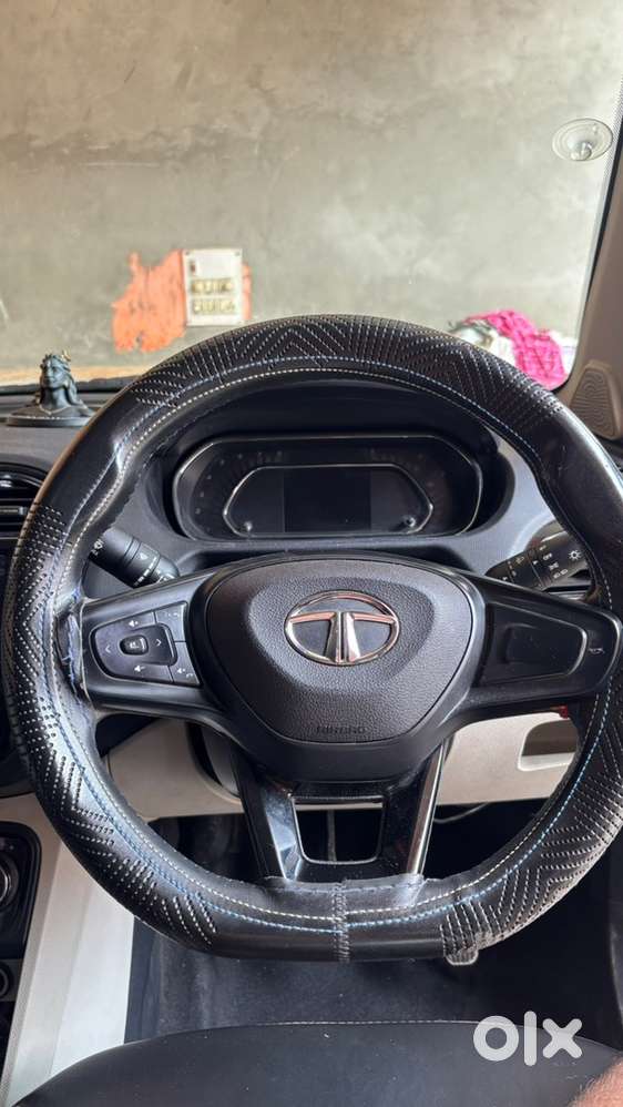 2022 Tata Tigor Petrol Manual