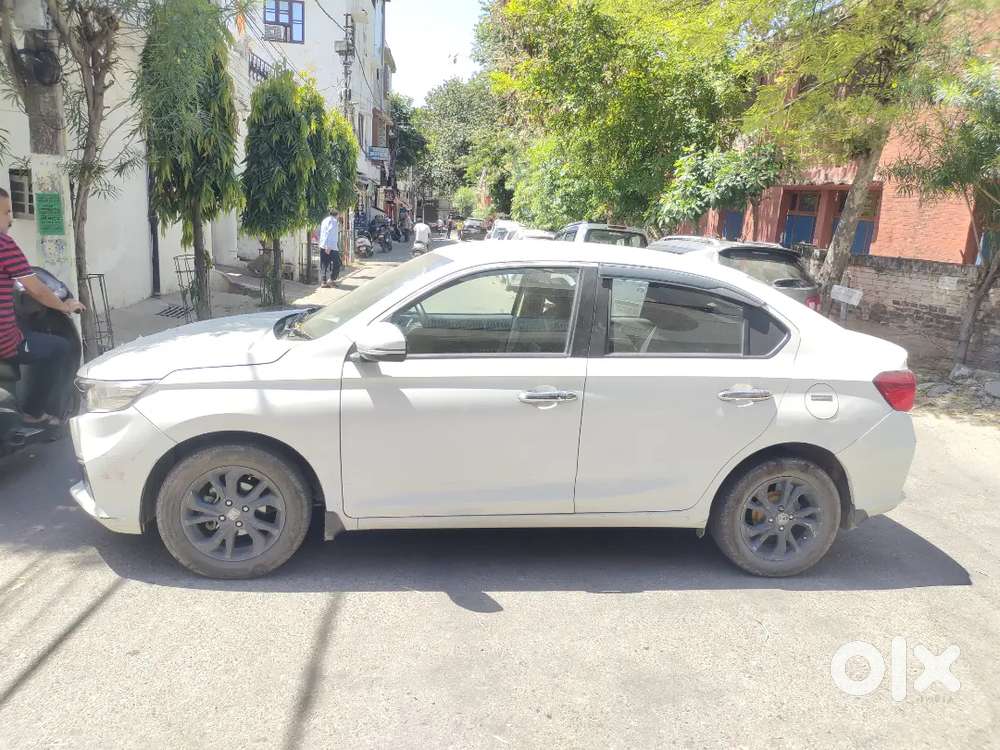 Sell My Honda Amaze I-dtec Top Model Puch Start