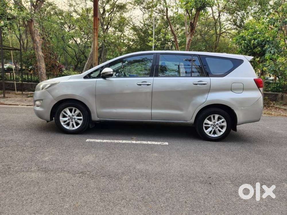 Toyota Innova Crysta 2.4 G Mt 8s, 2016, Diesel