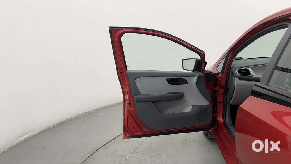 Tata Altroz 1.2 Xt, 2020, Petrol