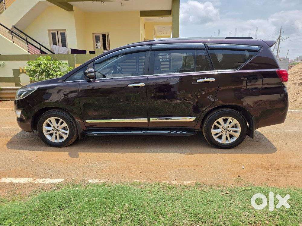 Toyota Innova Crysta 2.4 V, 2018, Diesel