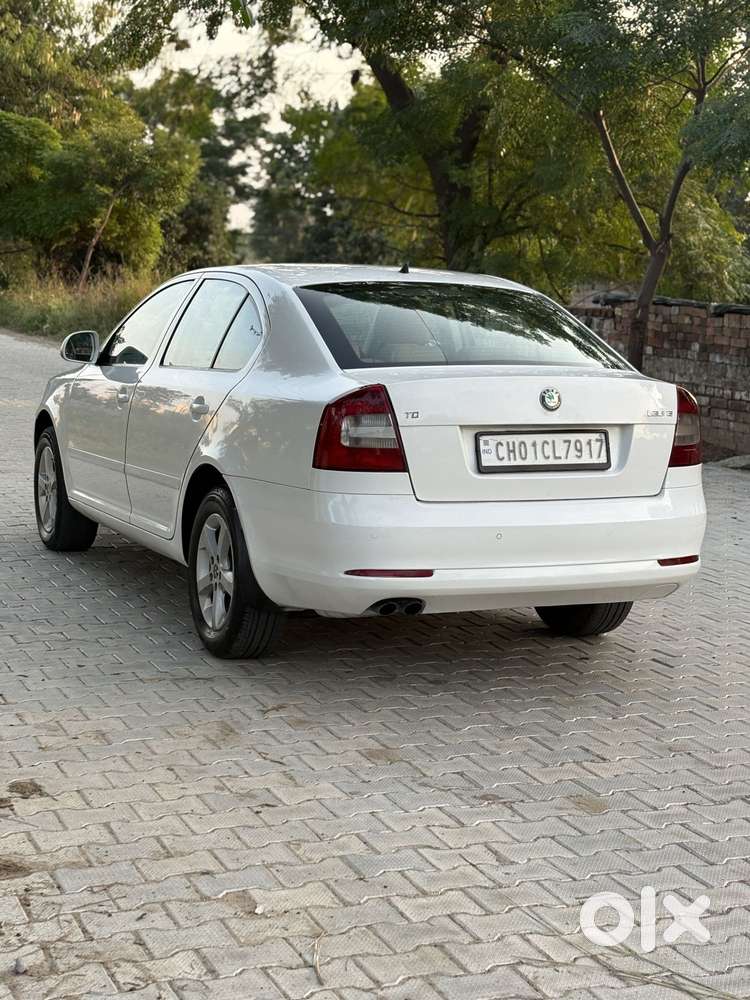 Skoda Laura 2.0 Ambition Tdi Cr At, 2012, Diesel