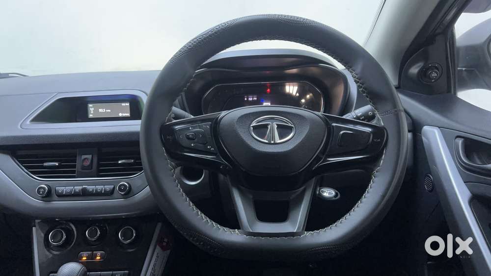 Tata Nexon 1.2 Revotron Xma Amt (s), 2022, Petrol