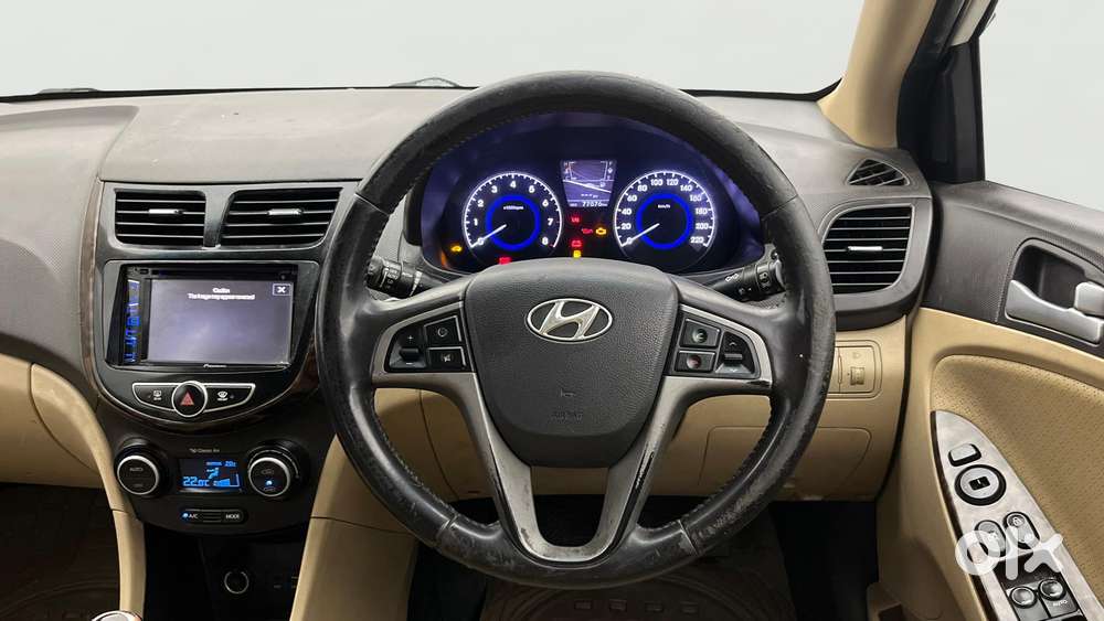 Hyundai Verna [2015-2018] Fluidic 4s 1.6 Vtvt Sx, 2015, Petrol