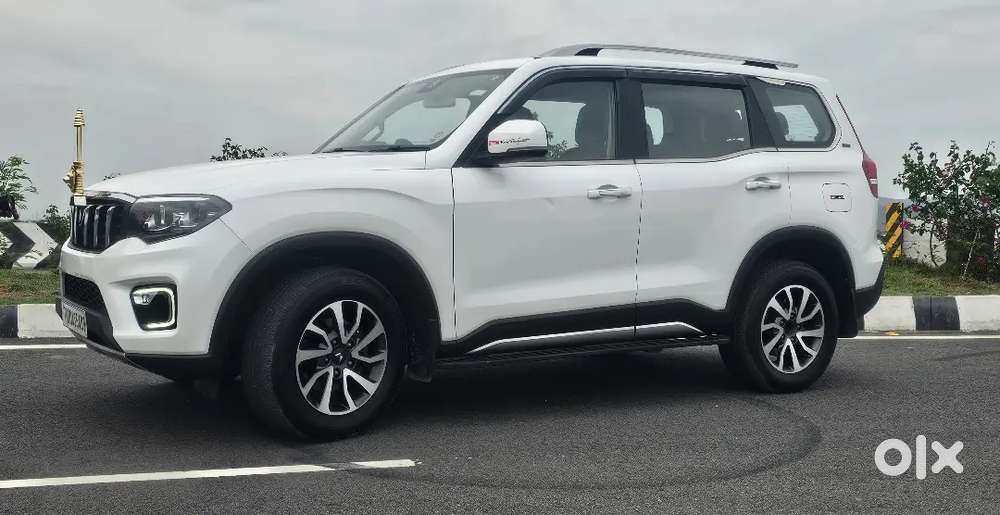 *feature Details*
  Mahindra & Mahindra