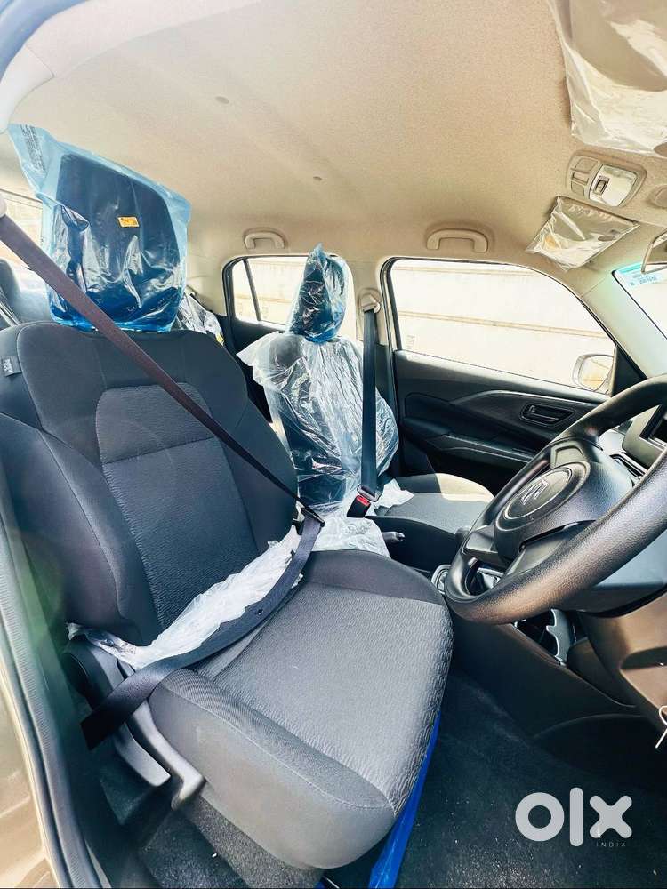 Maruti Suzuki Swift 2026 Petrol 700 Km Driven
