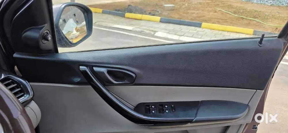 Tata Tiago 2017