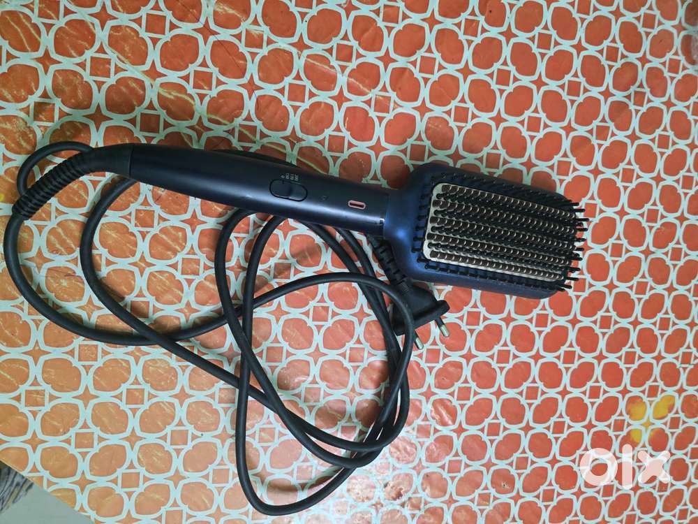Philips Advanced Heated Straightening Brush