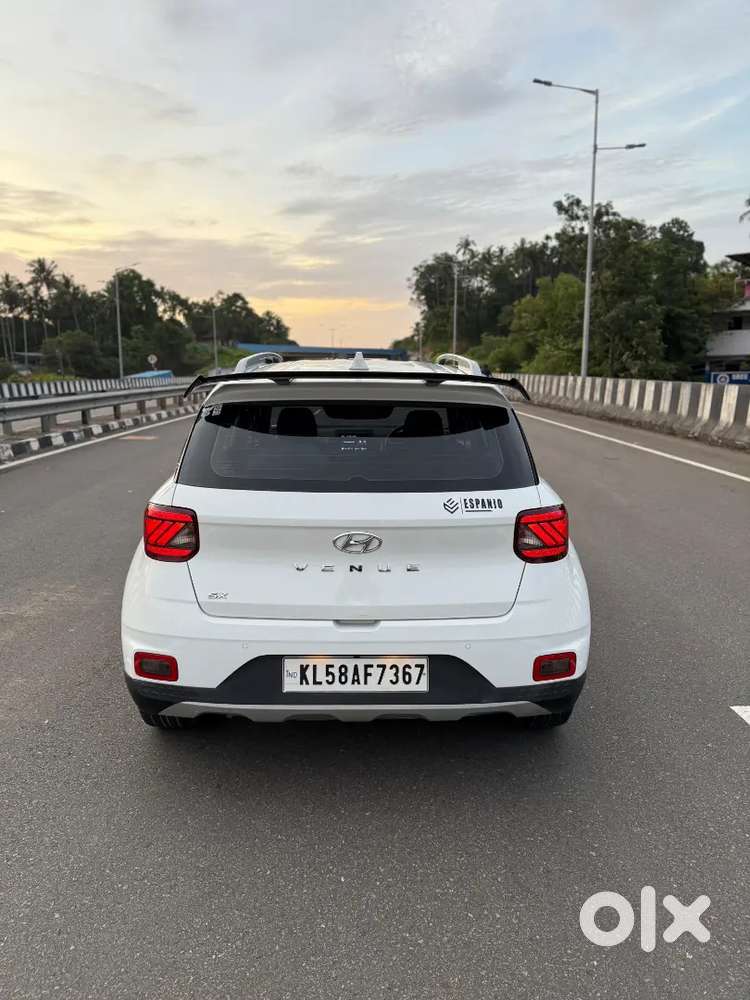 Hyundai Venue Diesel Manual 2022 With Sunroof