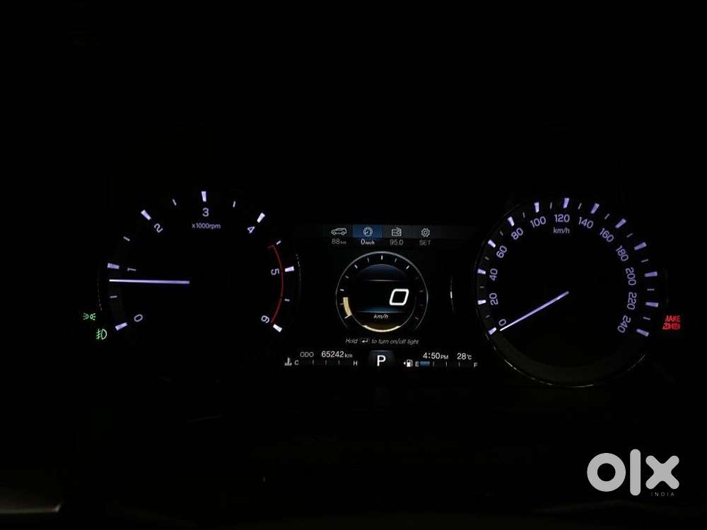 Mahindra Alturas G4 4wd At, 2019, Diesel