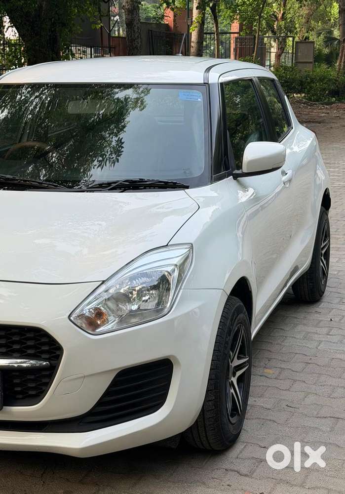 Maruti Suzuki Swift Vxi, 2022, Petrol