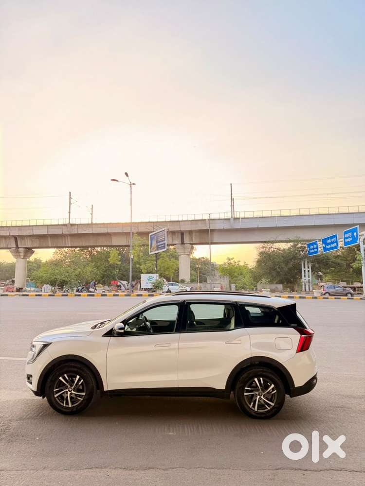 Mahindra Xuv700 2.2 Ax 5 Diesel At 7 Str, 2022, Diesel