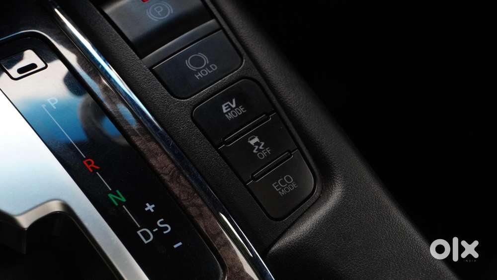Toyota Vellfire 2.5 Executive Lounge, 2021, Petrol
