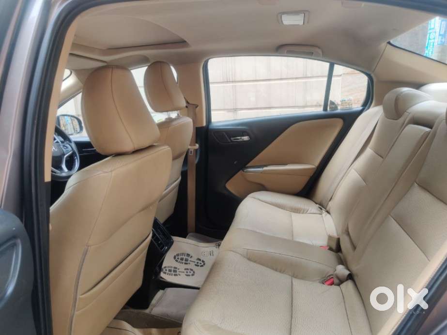 Honda City V At, 2015, Petrol