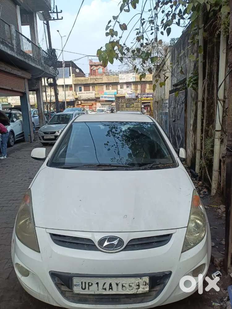 Hyundai I20 2010 Cng & Hybrids 60000 Km Driven