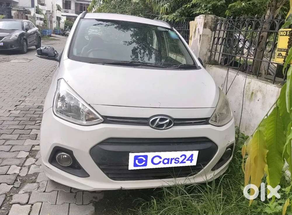 Hyundai Grand I10 Asta Option, 2013, Petrol