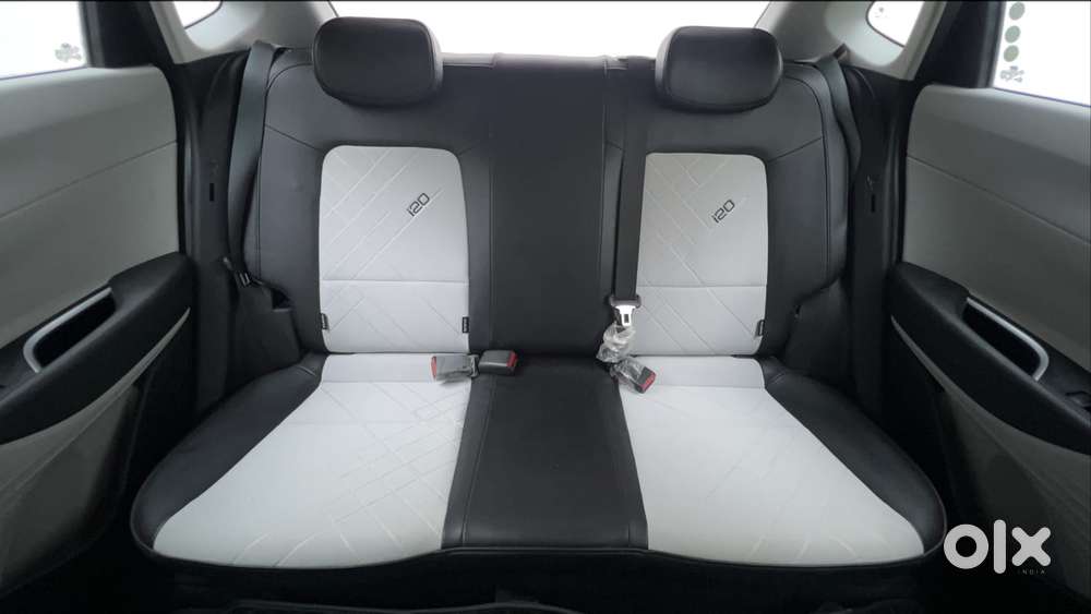 Hyundai New I20 1.2 Asta (o) Ivt, 2023, Petrol