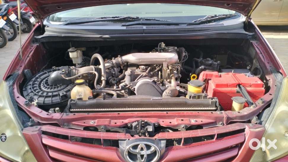 Toyota Innova 2004-2011 2.5 G4 Diesel 8-seater, 2010, Diesel