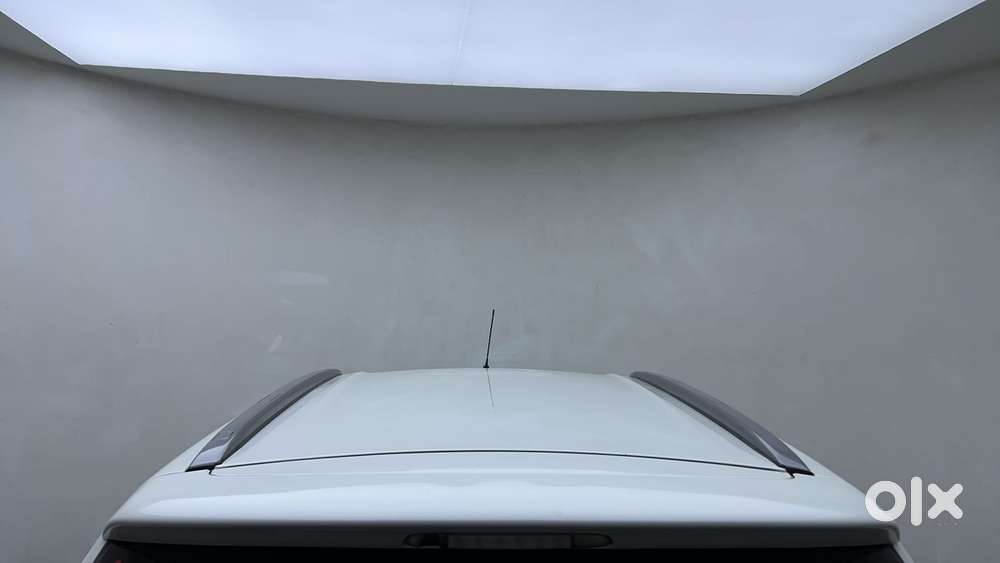 Maruti Suzuki Vitara Brezza 1.5 Zxi Plus At, 2022, Petrol