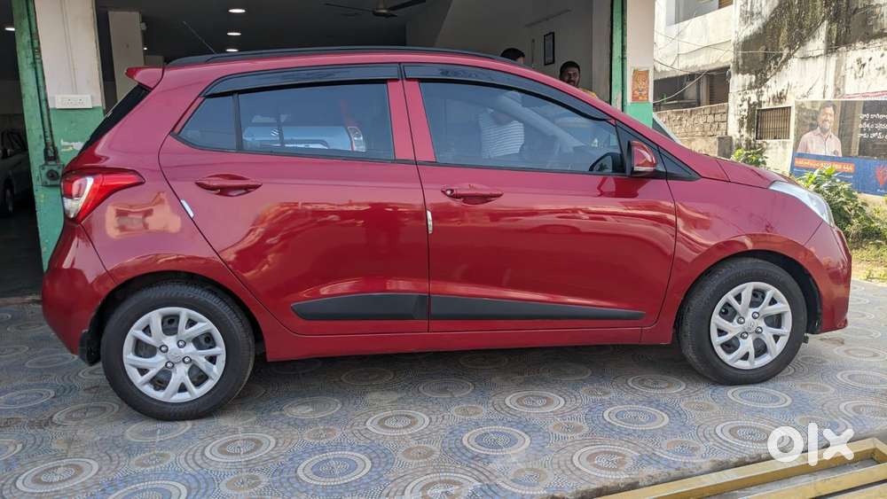 Hyundai Grand I10 Nios Sportz 1.2 At, 2019, Petrol