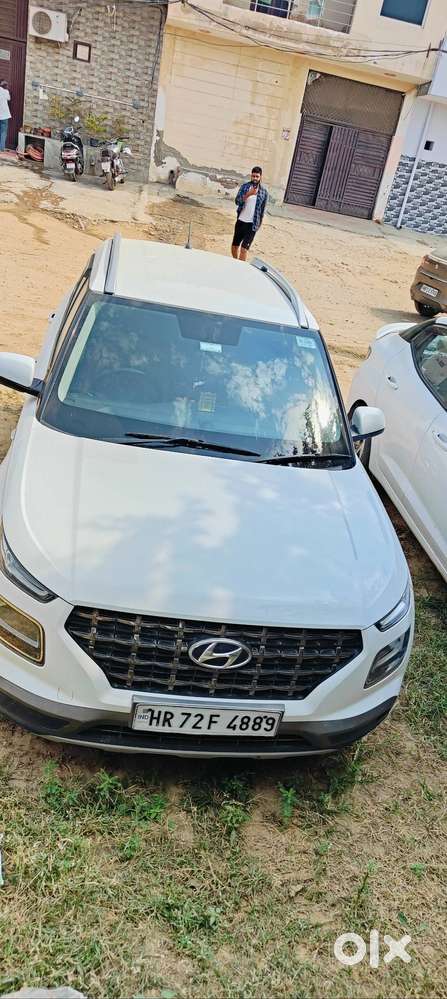 Hyundai Venue Car Urgent Sell