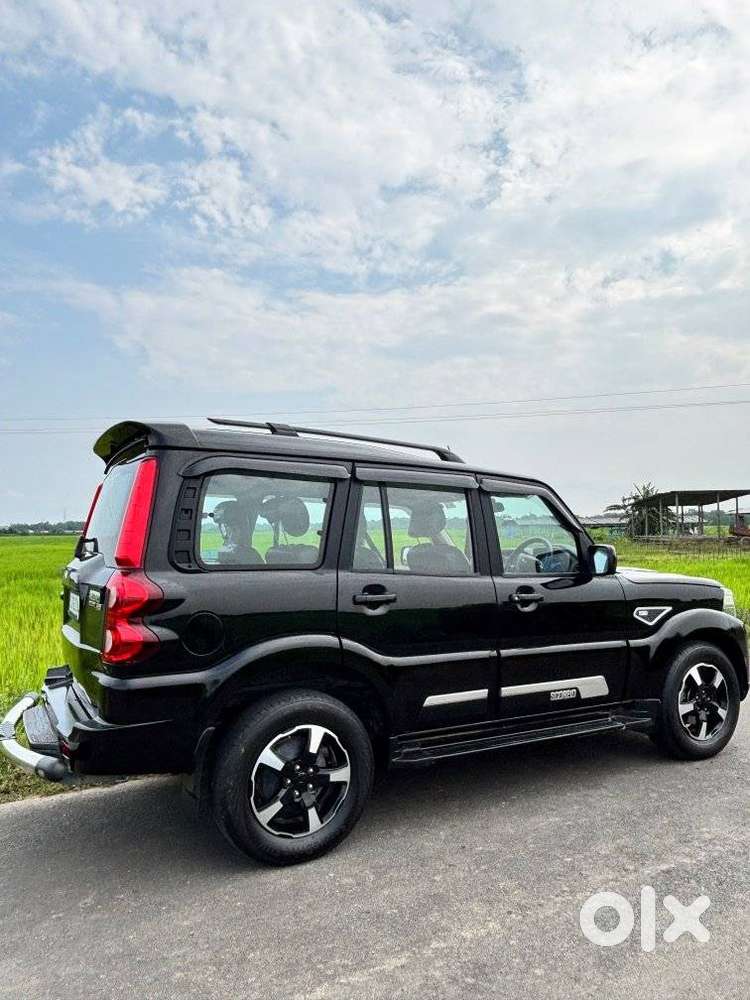 Mahindra Scorpio Classic 2.2 S 11 Mt 7 Str, 2025, Diesel