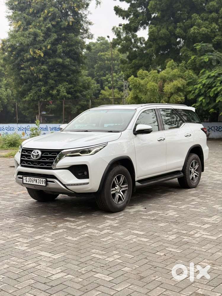 Toyota Fortuner 4x2 At 2.8 Diesel, 2023, Diesel
