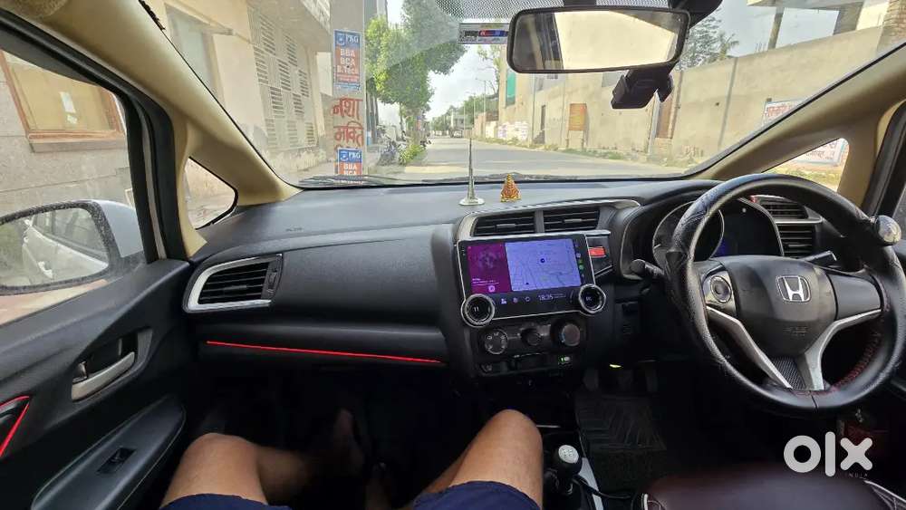 Honda Jazz Sv Petrol & Cng 2015