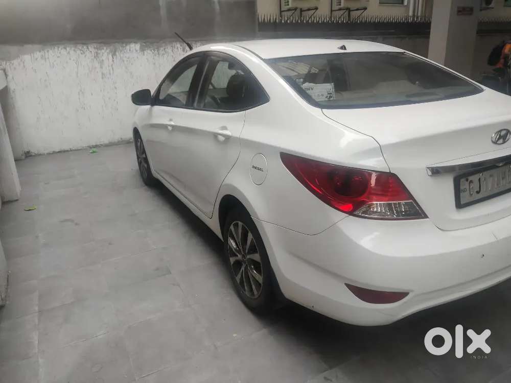 Hyundai Verna Diesel Mt 76000 Km 2014
