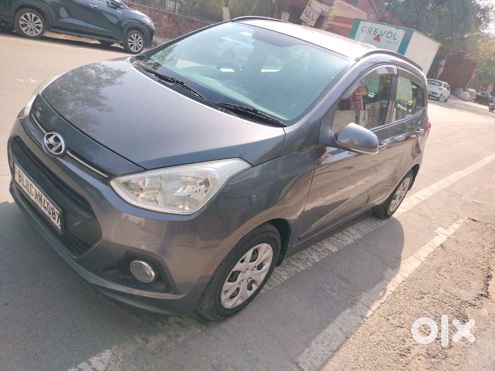 Hyundai Grand I10 Sportz, 2016, Petrol