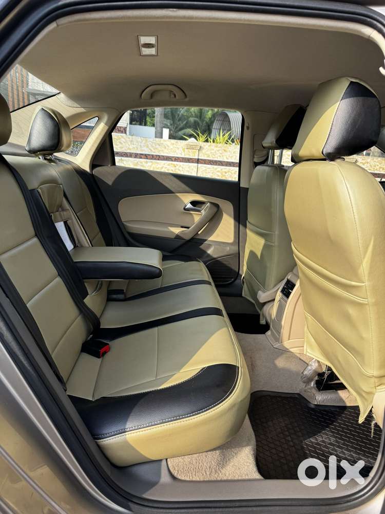 Volkswagen Vento 1.2 Tsi Highline Plus At, 2016, Petrol