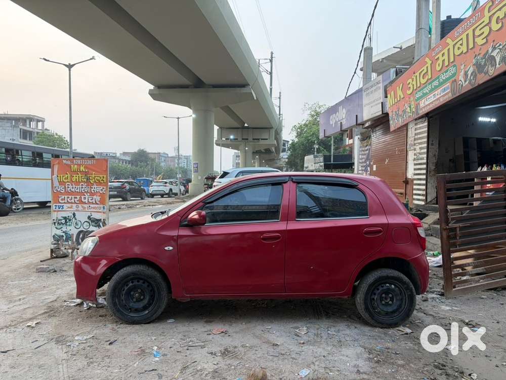 Toyota Etios Liva Petrol 2013 Year